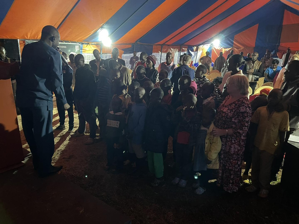 click to see larger images 2469 decisions for jesus in 9 days of mission, mission feb 2023