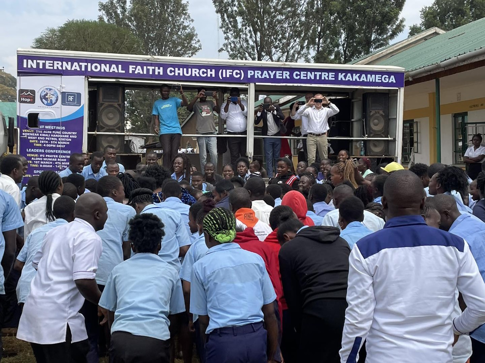 click to see larger images 2469 decisions for jesus in 9 days of mission, mission feb 2023
