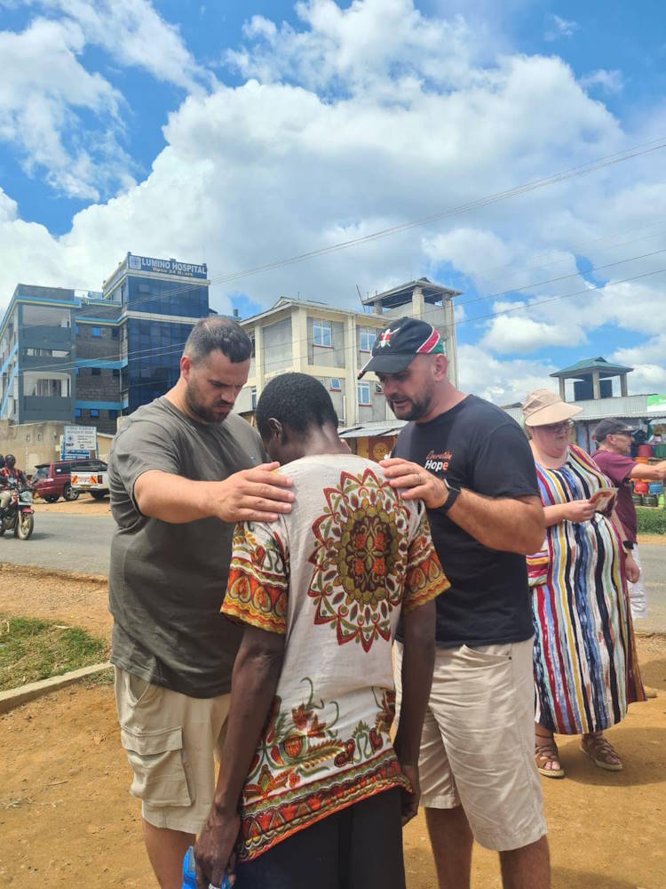 click to see larger images street evangelism operation hope mission oct 2023